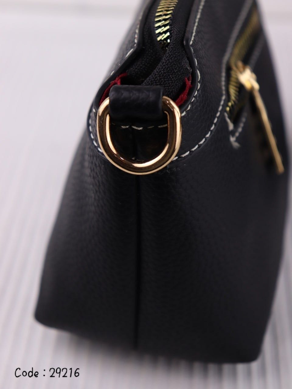 HERMES Luxurious Women's Handbag with Multiple Carrying