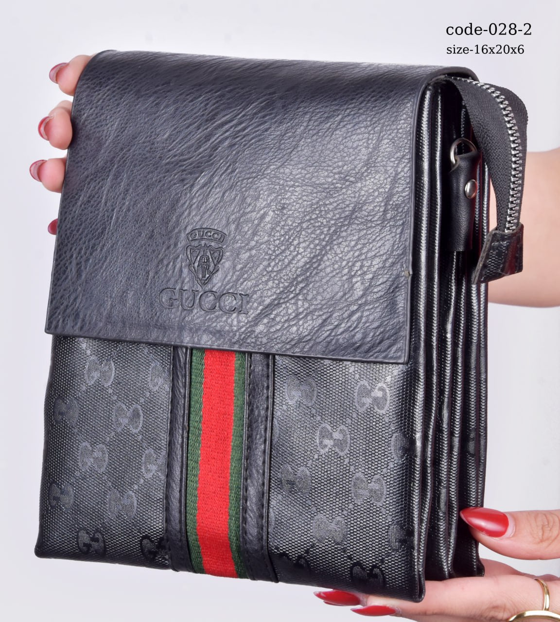 Elegant  Gucci Crossbody Messenger Bag