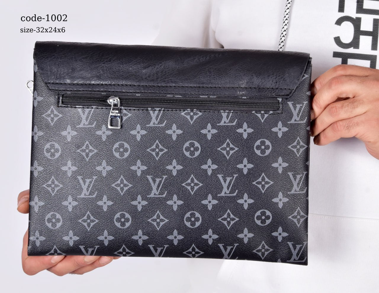 louis Vuittion crossbody