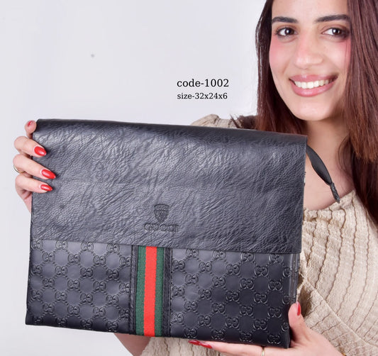 Elegant Gucci Crossbody Bag