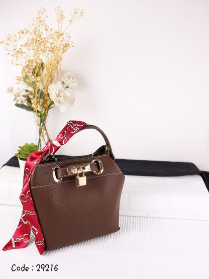 HERMES Luxurious Women's Handbag with Multiple Carrying