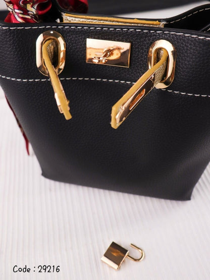 HERMES Luxurious Women's Handbag with Multiple Carrying