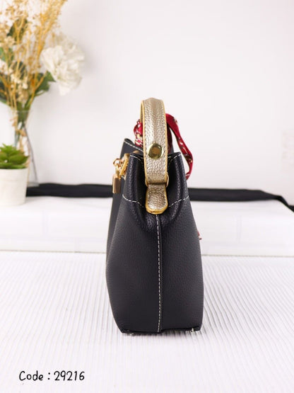 HERMES Luxurious Women's Handbag with Multiple Carrying