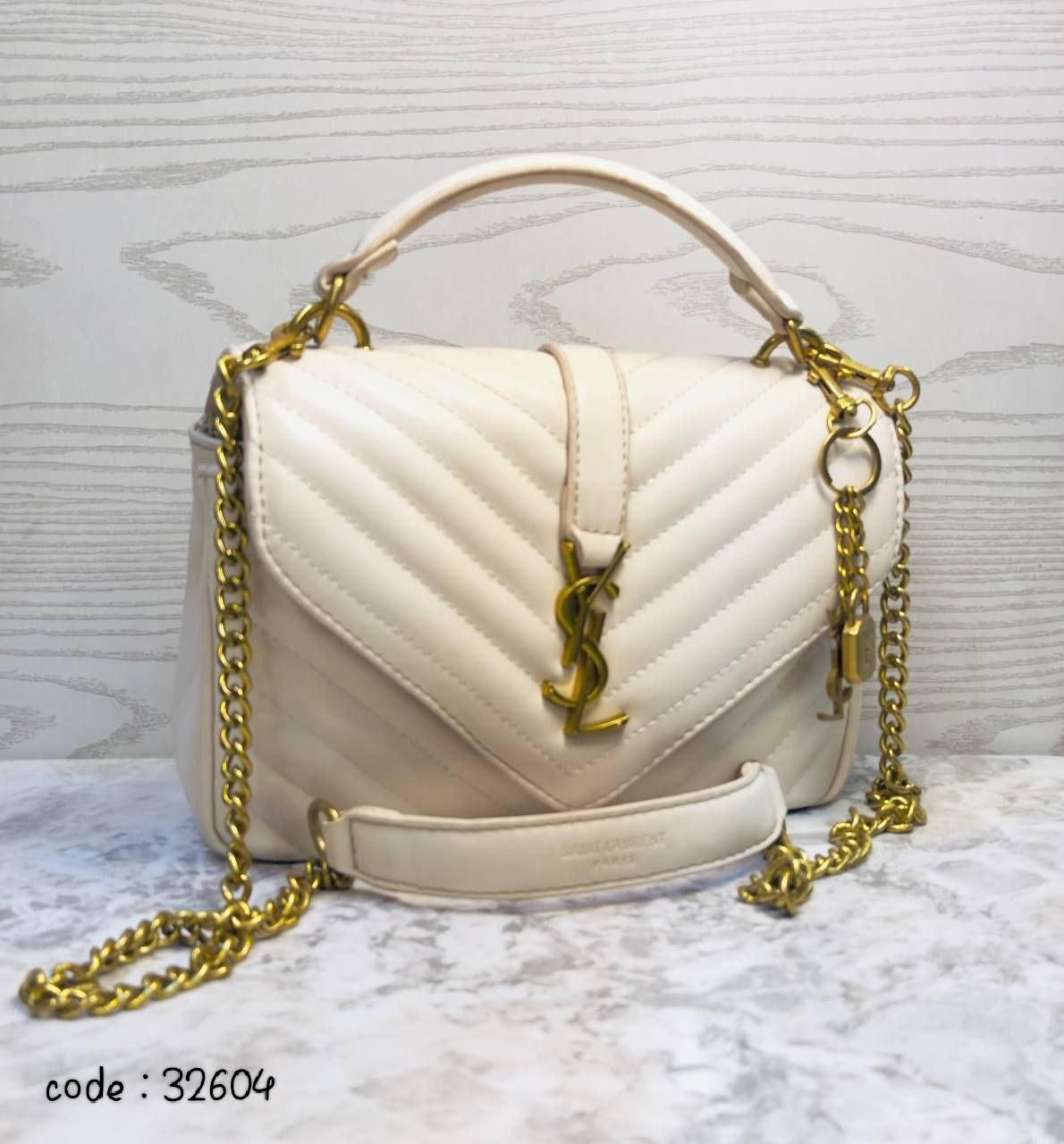 Elegant Quilted Chevron Shoulder Bag
