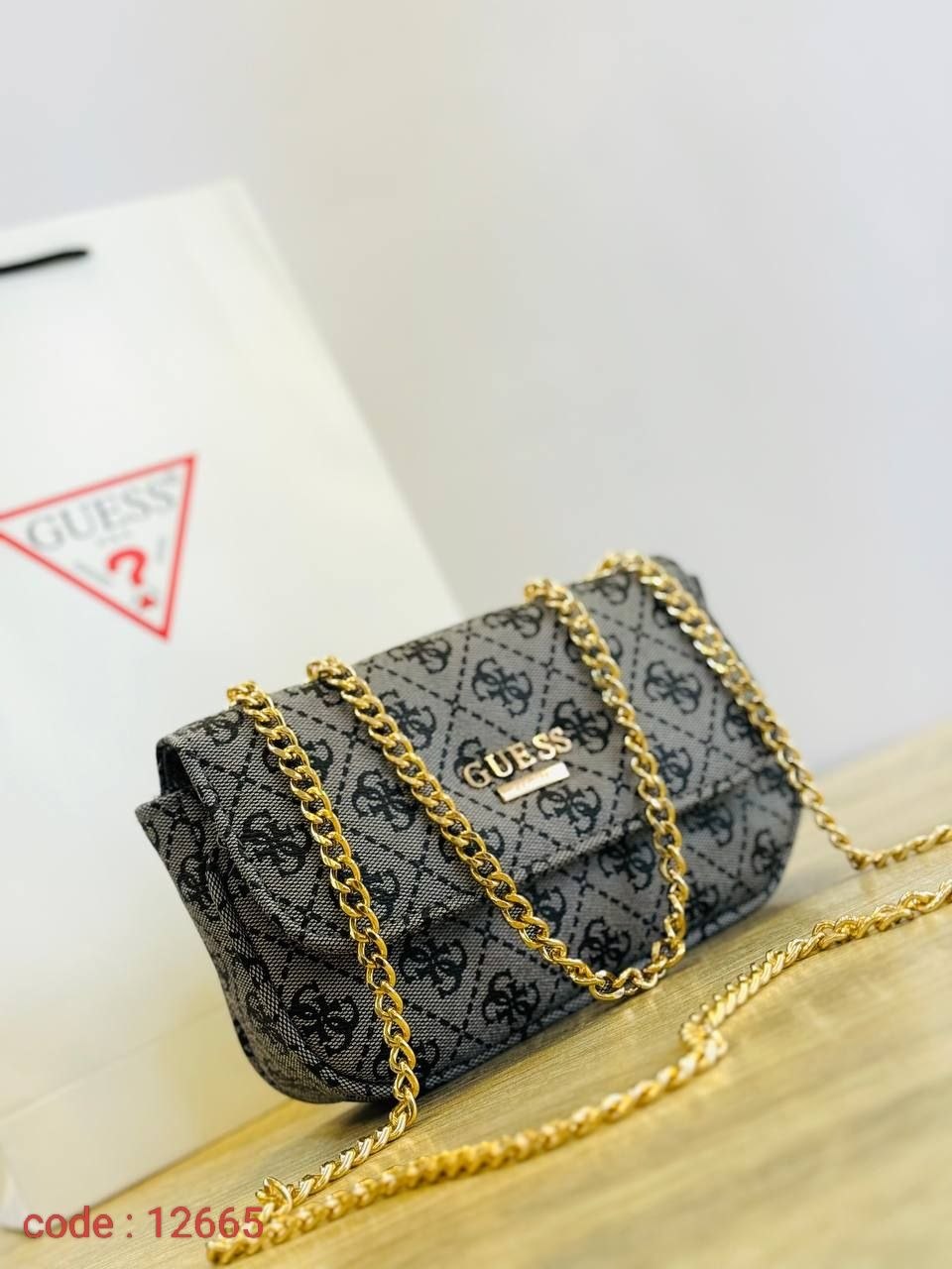 Elevate Your Style: Guess Signature Chain Crossbody Bag