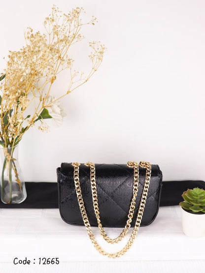 Elevate Your Style: Guess Signature Chain Crossbody Bag