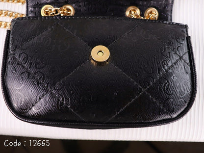 Elevate Your Style: Guess Signature Chain Crossbody Bag