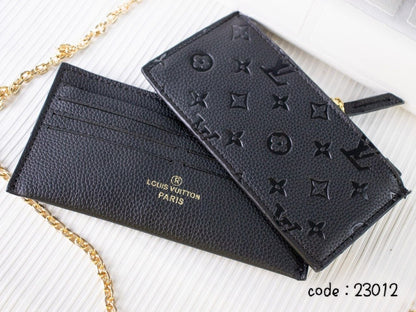 LOUIS VUITTON Elegant 3-in-1 Monogram Chain Crossbody Bag