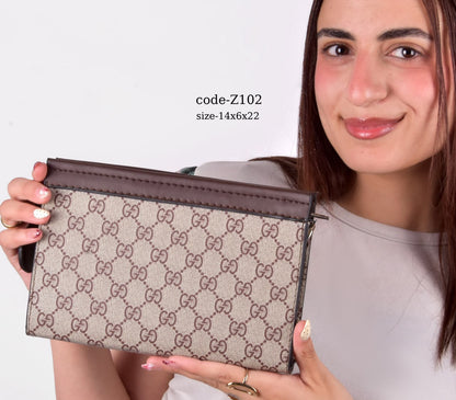Elegant Crossbody Clutch Bag with mini-pouch