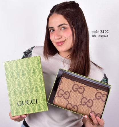 Elegant Crossbody Clutch Bag with mini-pouch