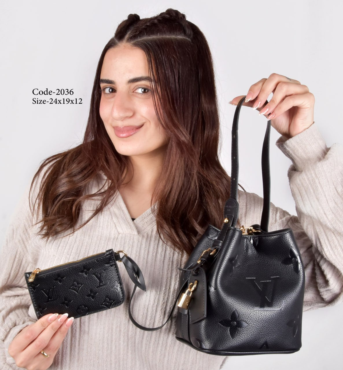 The Mini Bucket Bag Set: Chic Functionality