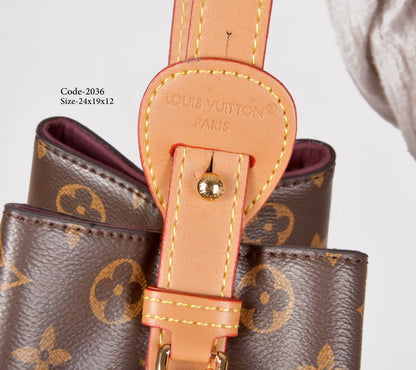 The Mini Bucket Bag Set: Chic Functionality