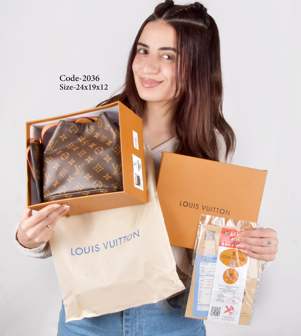 The Mini Bucket Bag Set: Chic Functionality