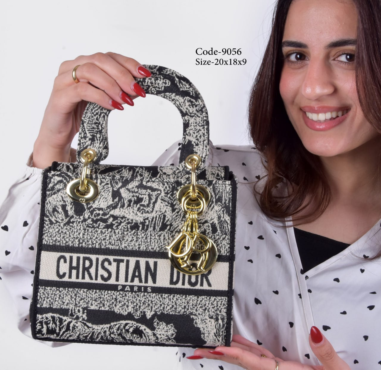 DIOR