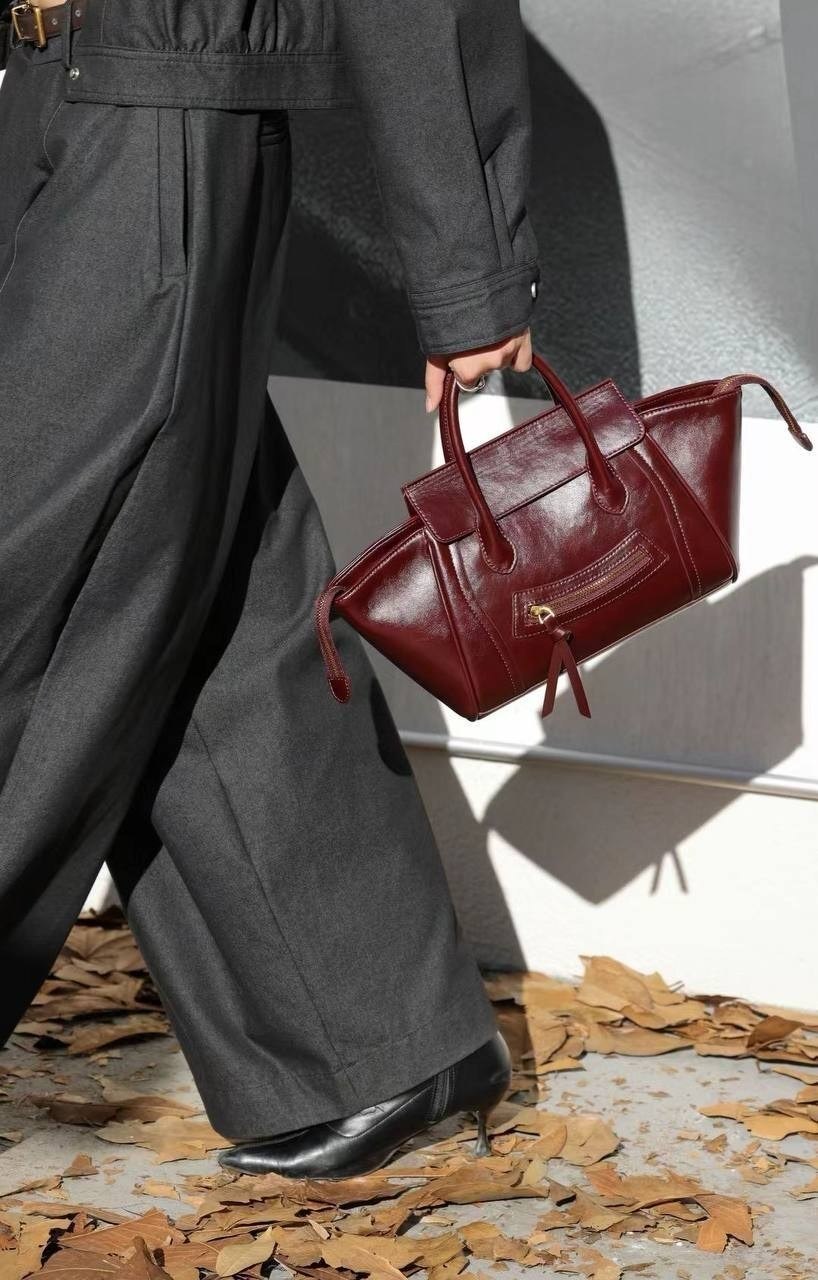 Classic Trapeze City Tote