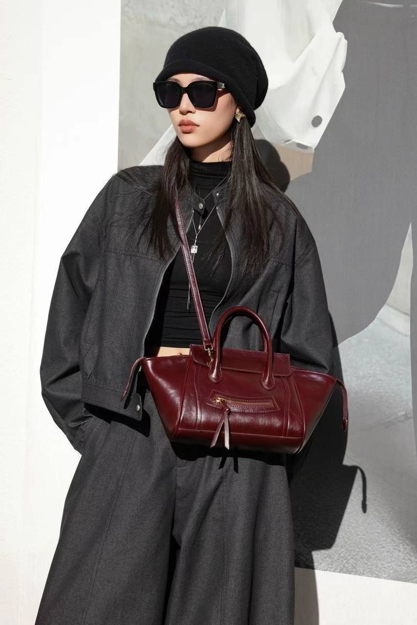 Classic Trapeze City Tote